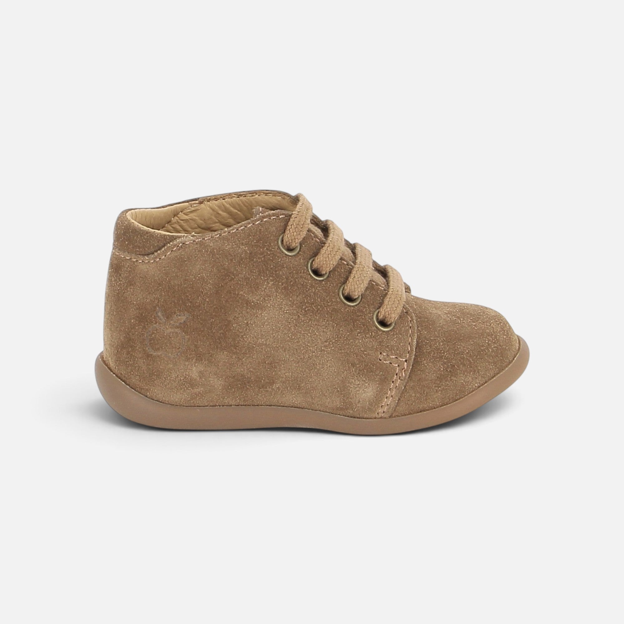 Bottine premiers pas Pom d'Api en cuir velours couleur tabac avec semelle souple et col matelassé