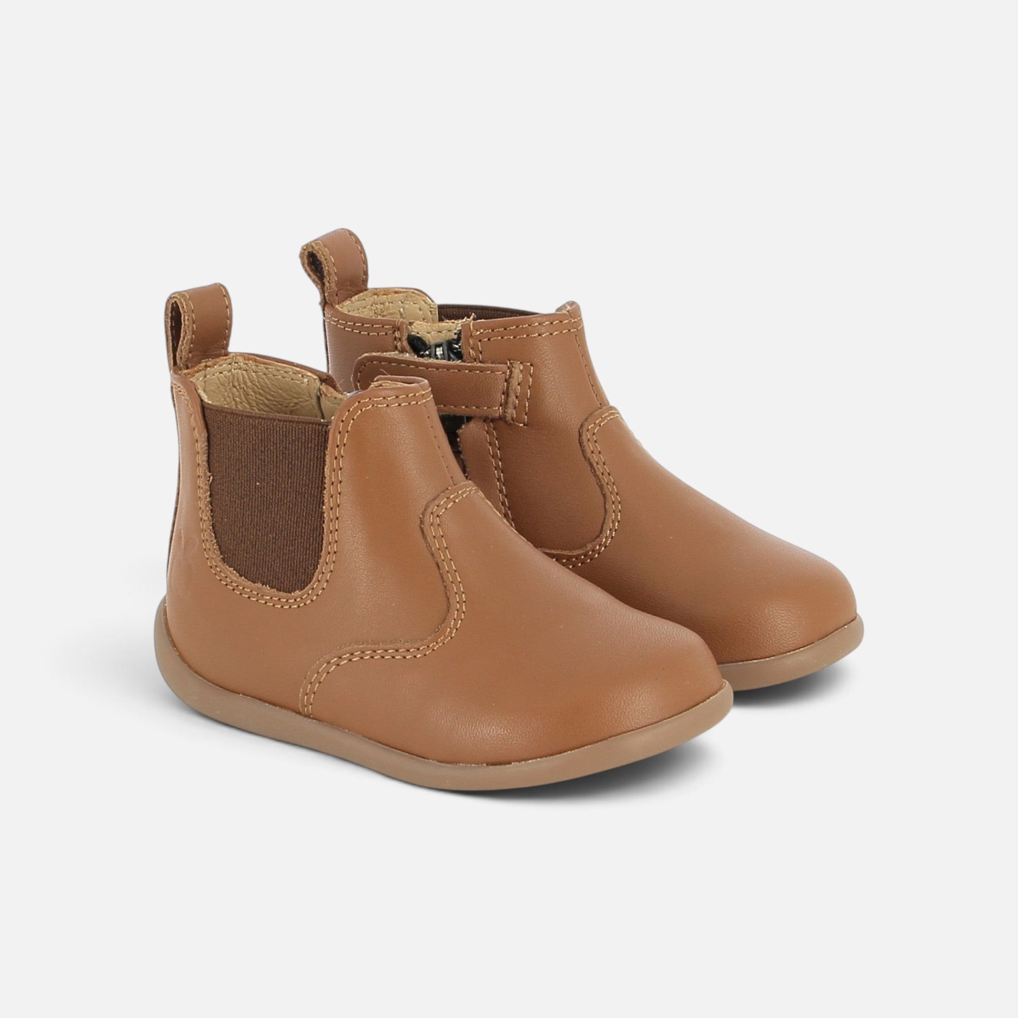 Bottines premiers pas Pom d'Api en cuir marron avec élastique latéral et zip intérieur pour un maintien optimal