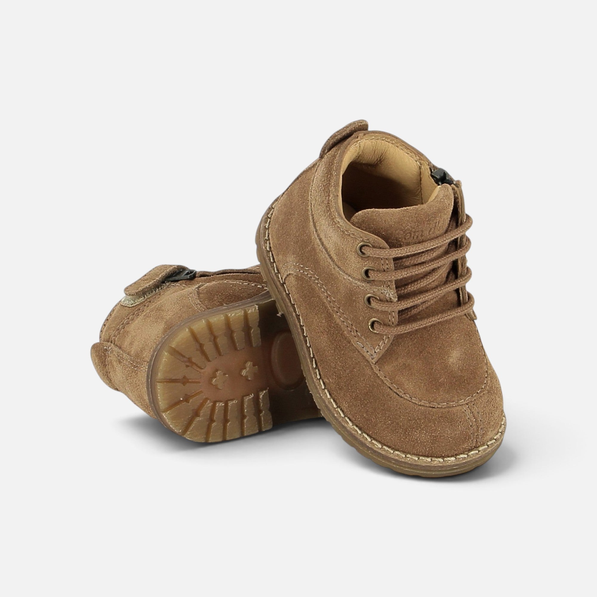 Bottines Pom d'Api Bob Hunter en velours tabac avec lacets, zip latéral et semelle antidérapante style workwear