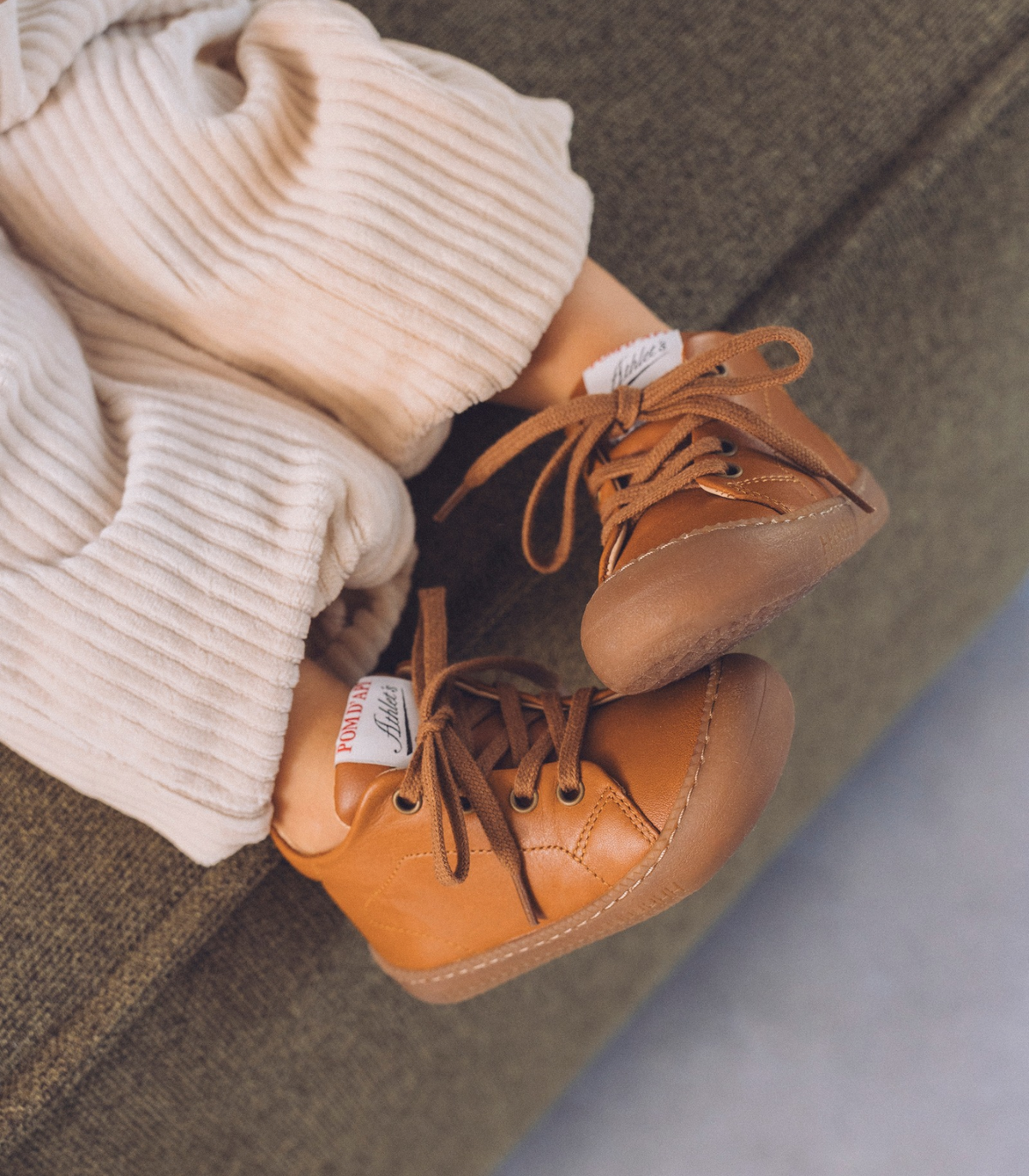 Chaussures barefoot bébé : 7 raisons de favoriser le pied naturel