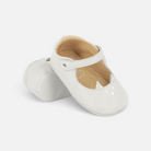 Pom d'Api -babyslofjes van soepel grijs leer met een geborduurd kattenmotief en een elastisch bandje voor optimaal comfort.