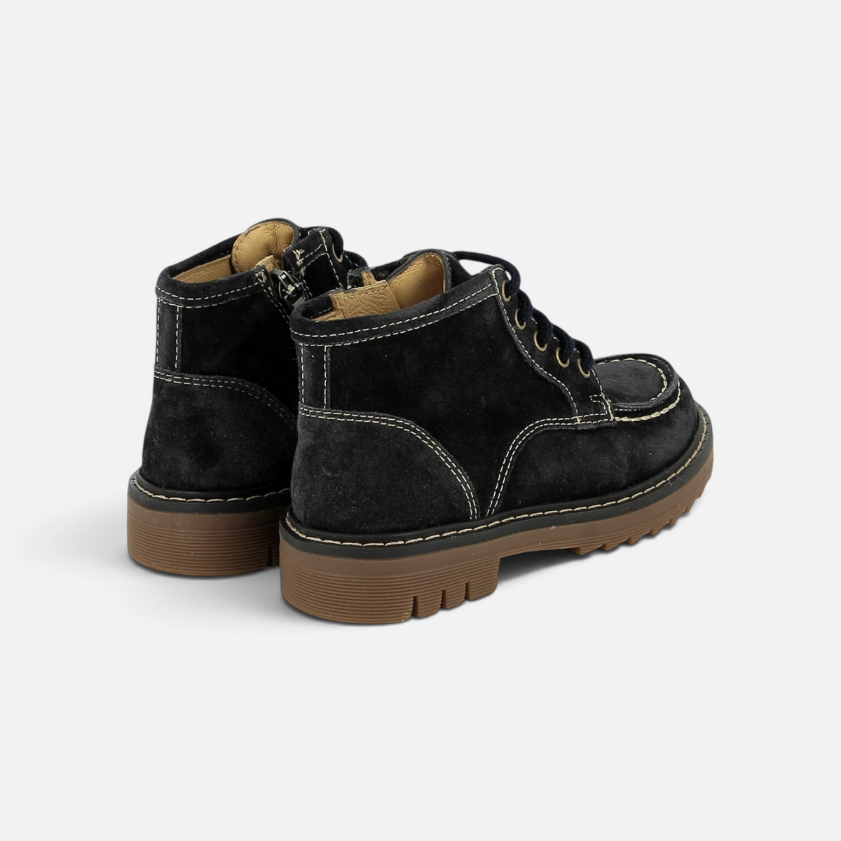 Bottines Pom d'Api Sid Lace Plato en velours noir avec semelle crantée épaisse et fermeture zippée latérale