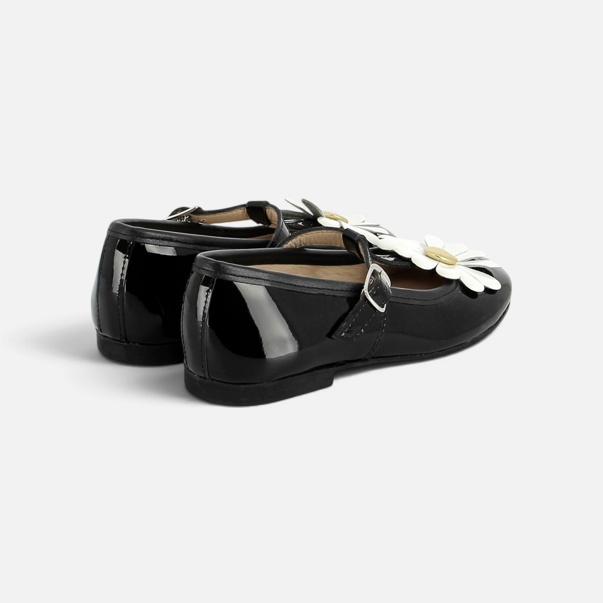 Ballerines Pom d'Api Dory Flo en cuir verni noir avec bride réglable et détail de fleur marguerite sur le dessus