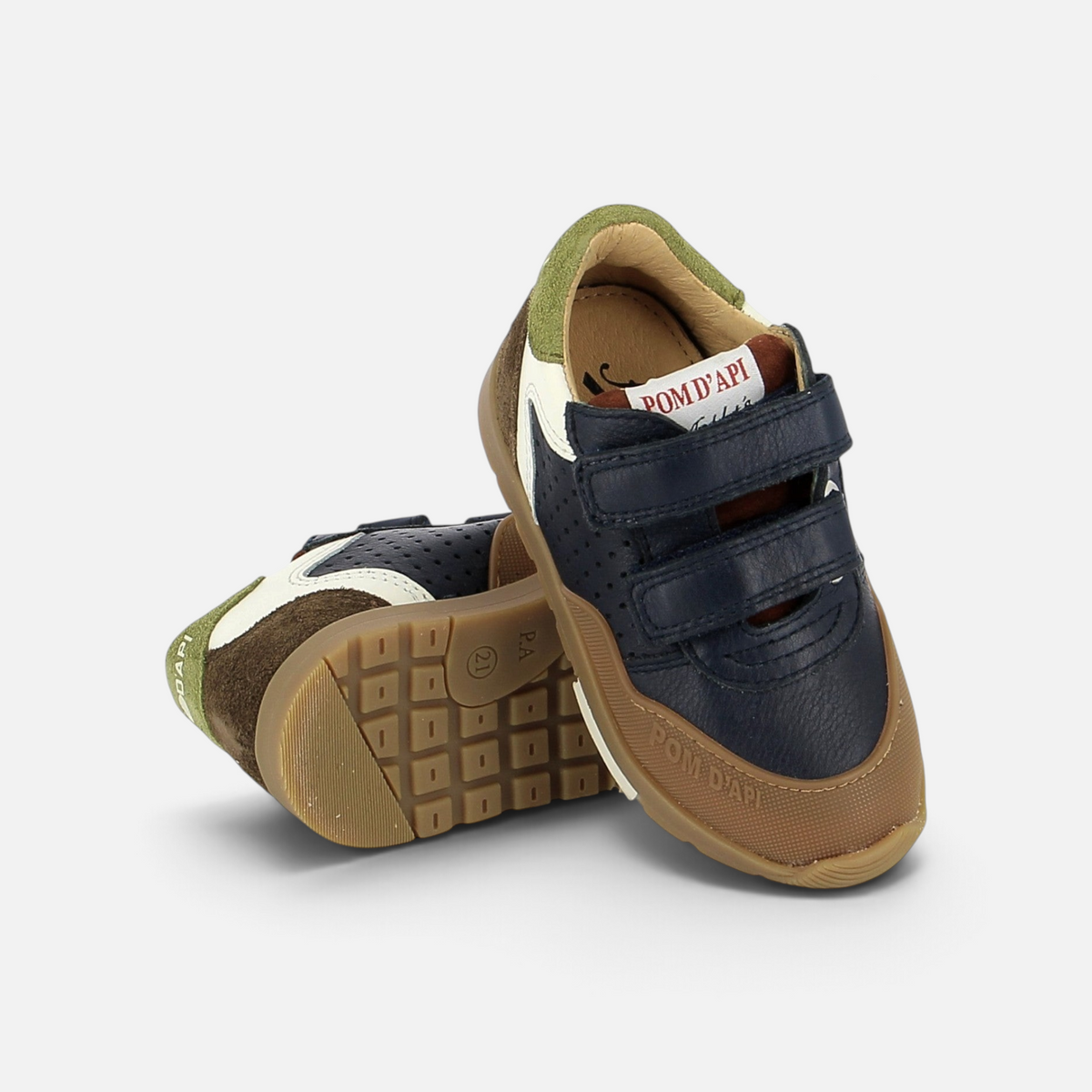 Pom d'Api Pouss Bump sneakers in navy leather and green suede with Velcro straps and a sturdy rubber sole