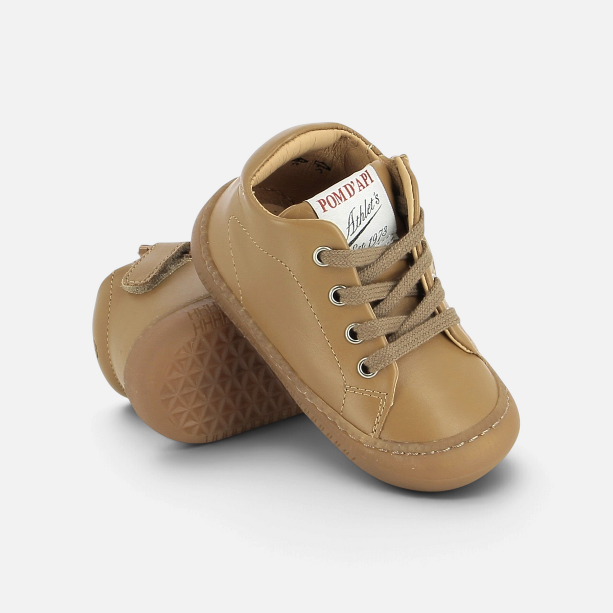 Chaussures barefoot Pom d'Api Yaka en cuir nappa couleur tabac avec semelle souple pour les premiers pas