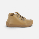 Chaussures barefoot Pom d'Api Yaka en cuir nappa couleur tabac avec semelle souple et bout large pour enfant