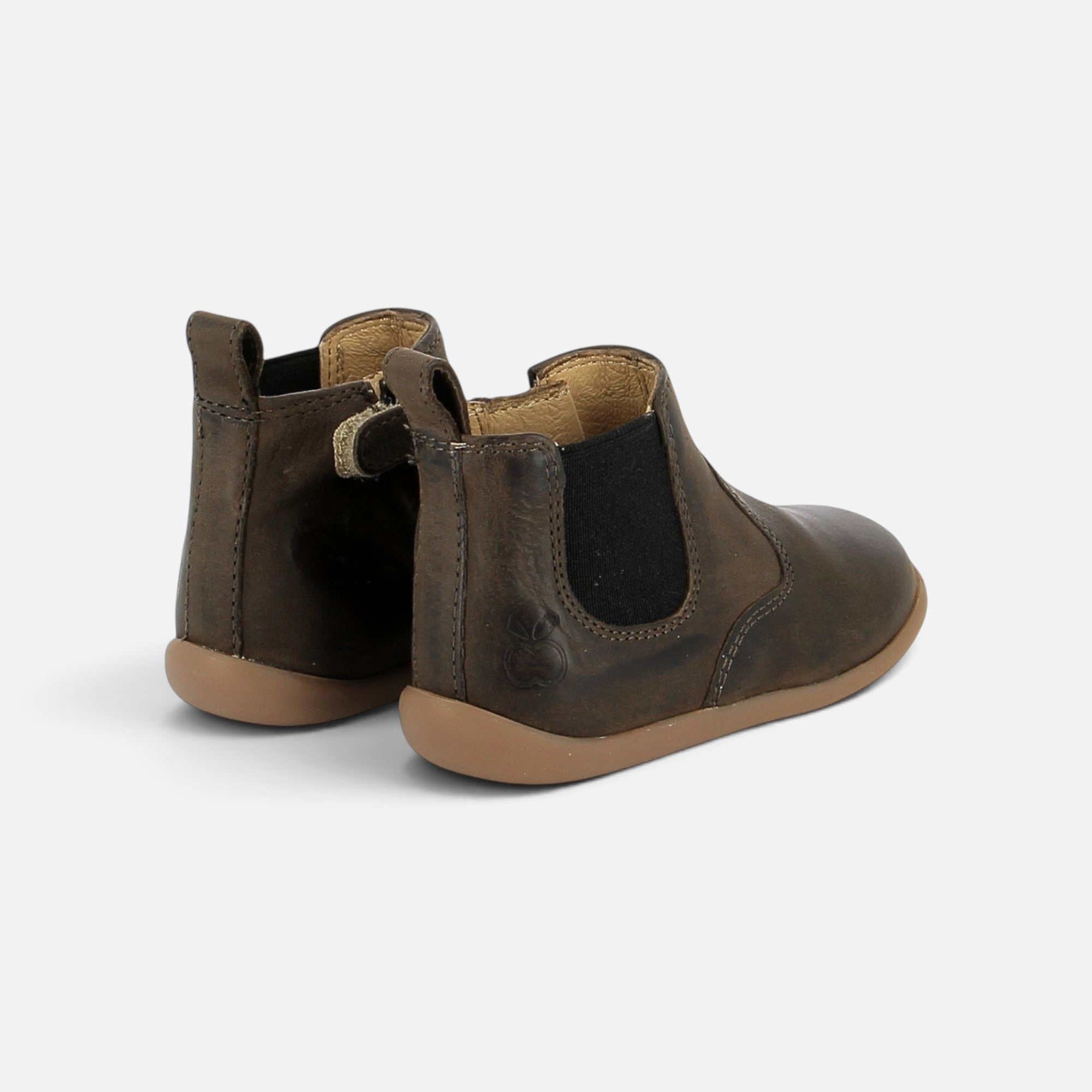Bottines premiers pas Pom d'Api en cuir brun avec élastique latéral, zip intérieur et semelle souple anti-torsion