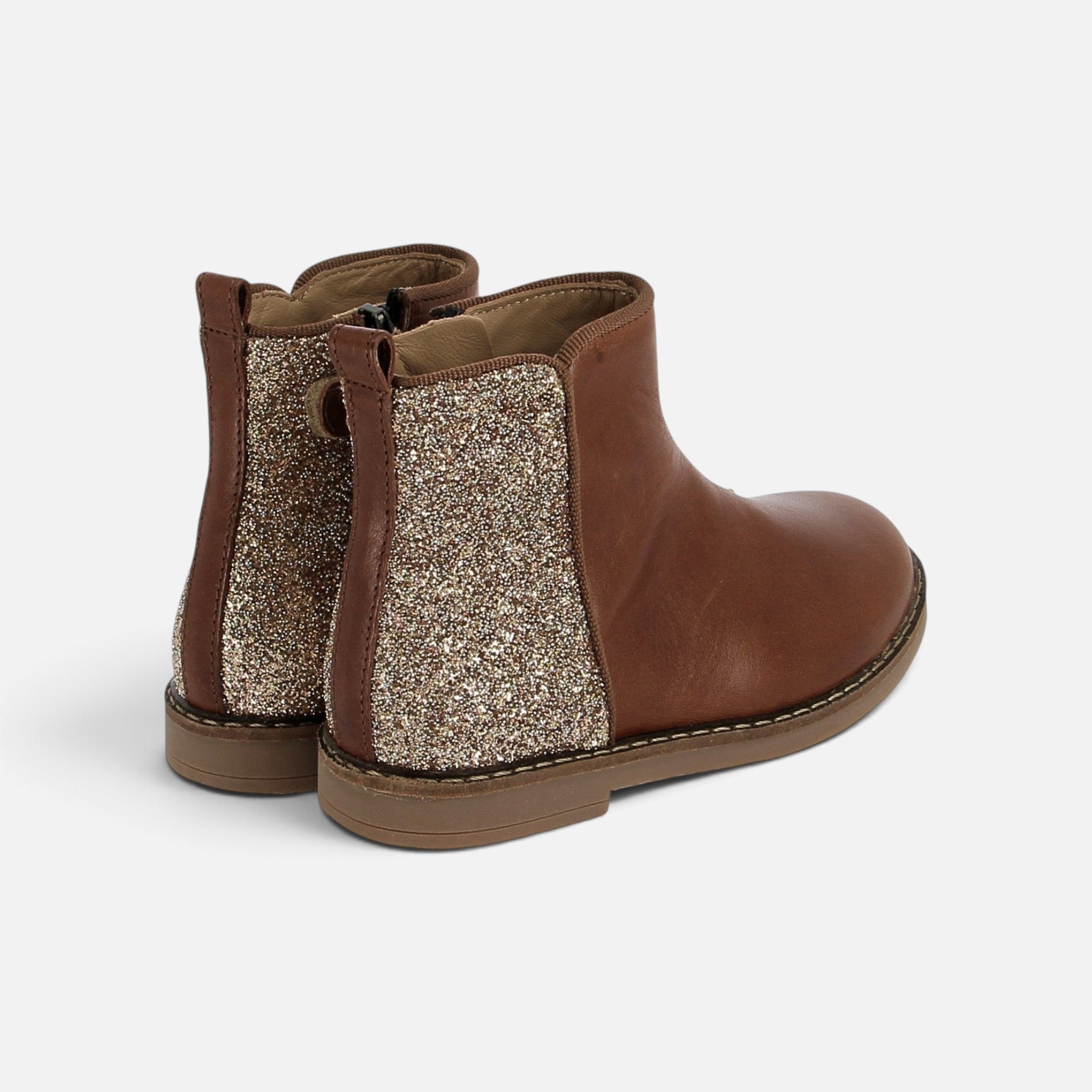 Bottines Pom d'Api Trip en cuir marron lisse avec empiècement arrière en glitter platine et fermeture zippée