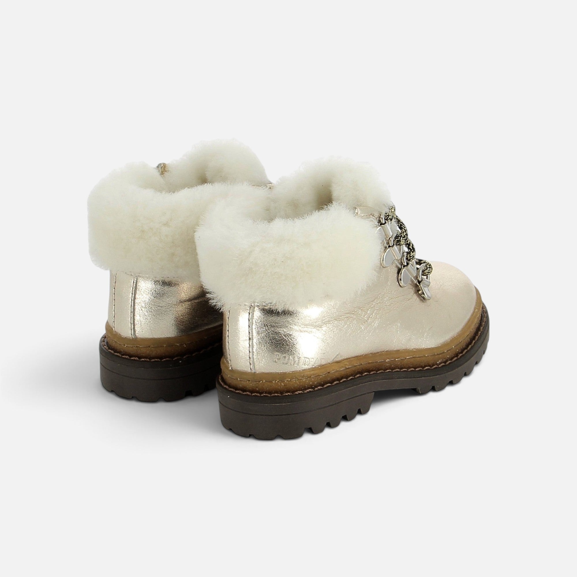 Bottines Pom d'Api Wall Mountain en cuir doré laminé avec col en fausse fourrure blanche et semelle crantée marron