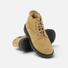 Bottines Pom d'Api Sid Lace Plato en velours caramel avec semelle crantée noire et fermeture zippée latérale