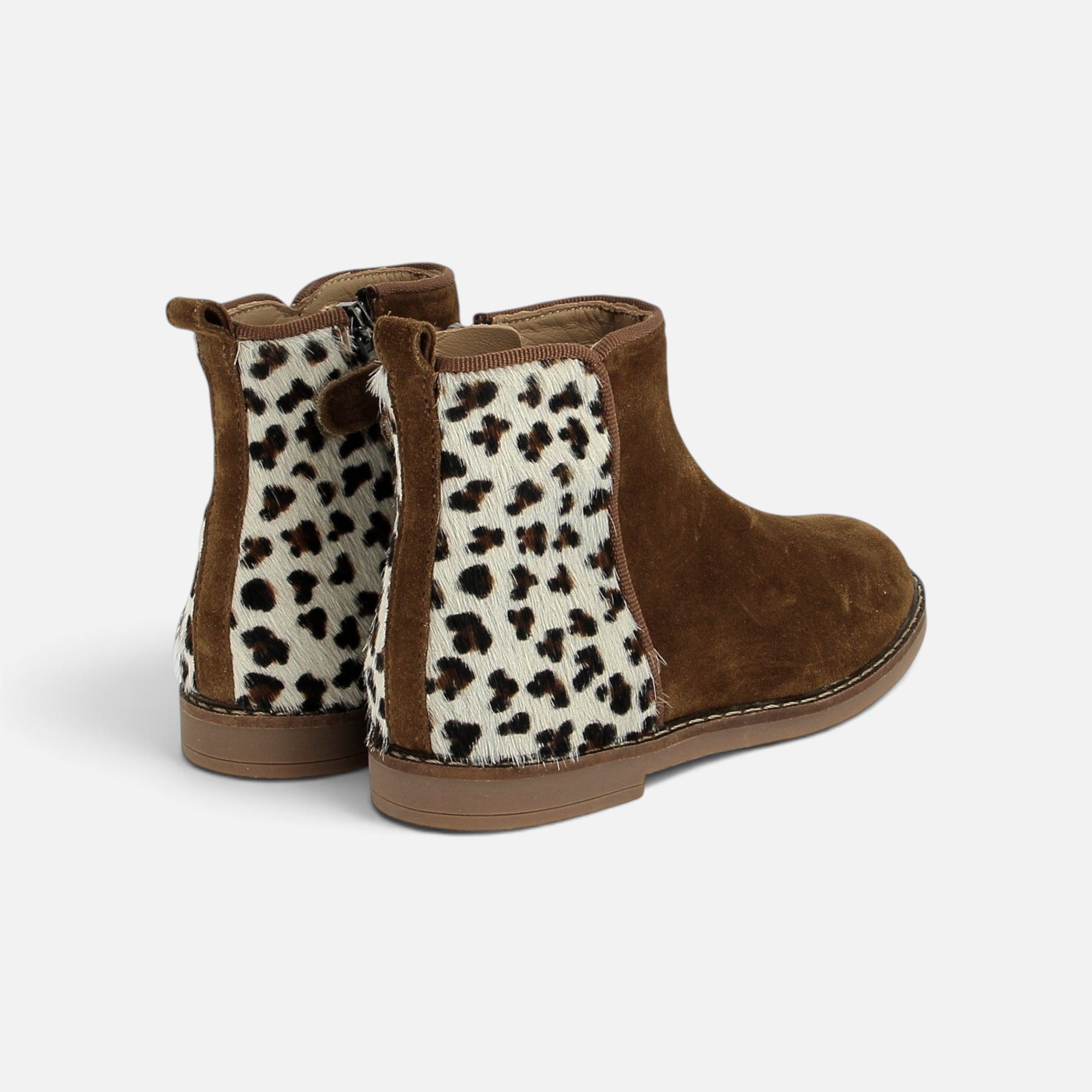 Bottines Pom d'Api Trip en cuir velours tabac et empiècement arrière en cuir imprimé léopard avec fermeture zippée