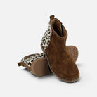 Bottines Pom d'Api Trip en cuir velours tabac et empiècement arrière imprimé léopard avec fermeture zippée