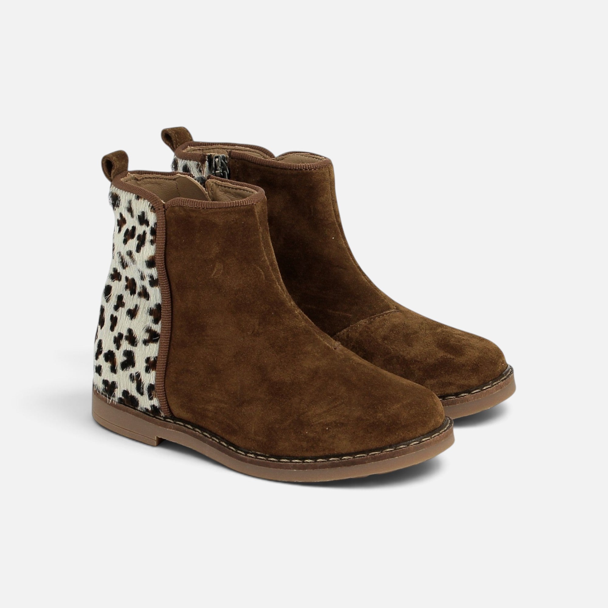 Bottines Pom d'Api Trip en cuir velours tabac avec empiècement arrière en cuir imprimé poney et fermeture zippée