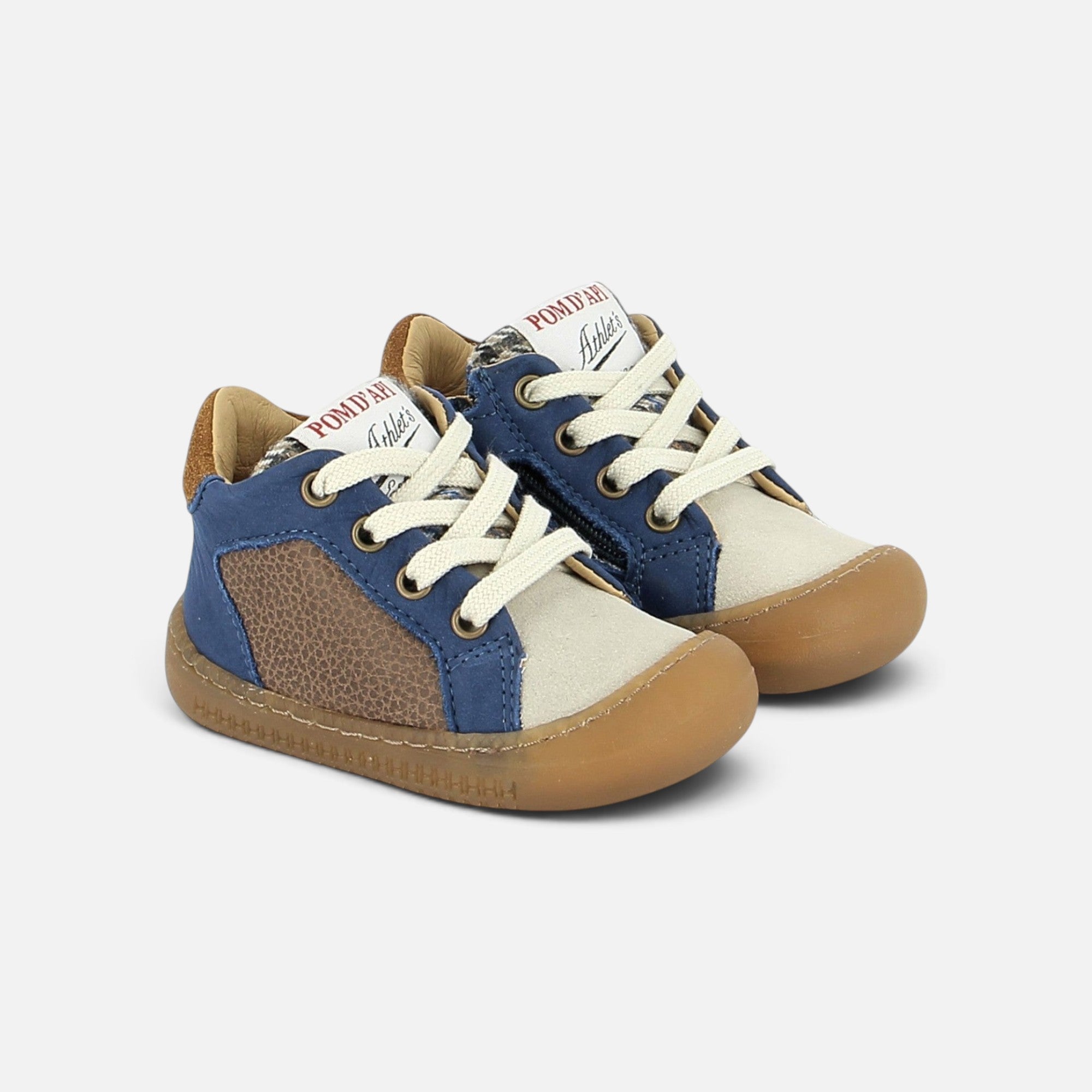 Chaussures barefoot Pom d'Api Yaka en nubuck bleu et cuir marron avec semelle souple et lacets pour enfant