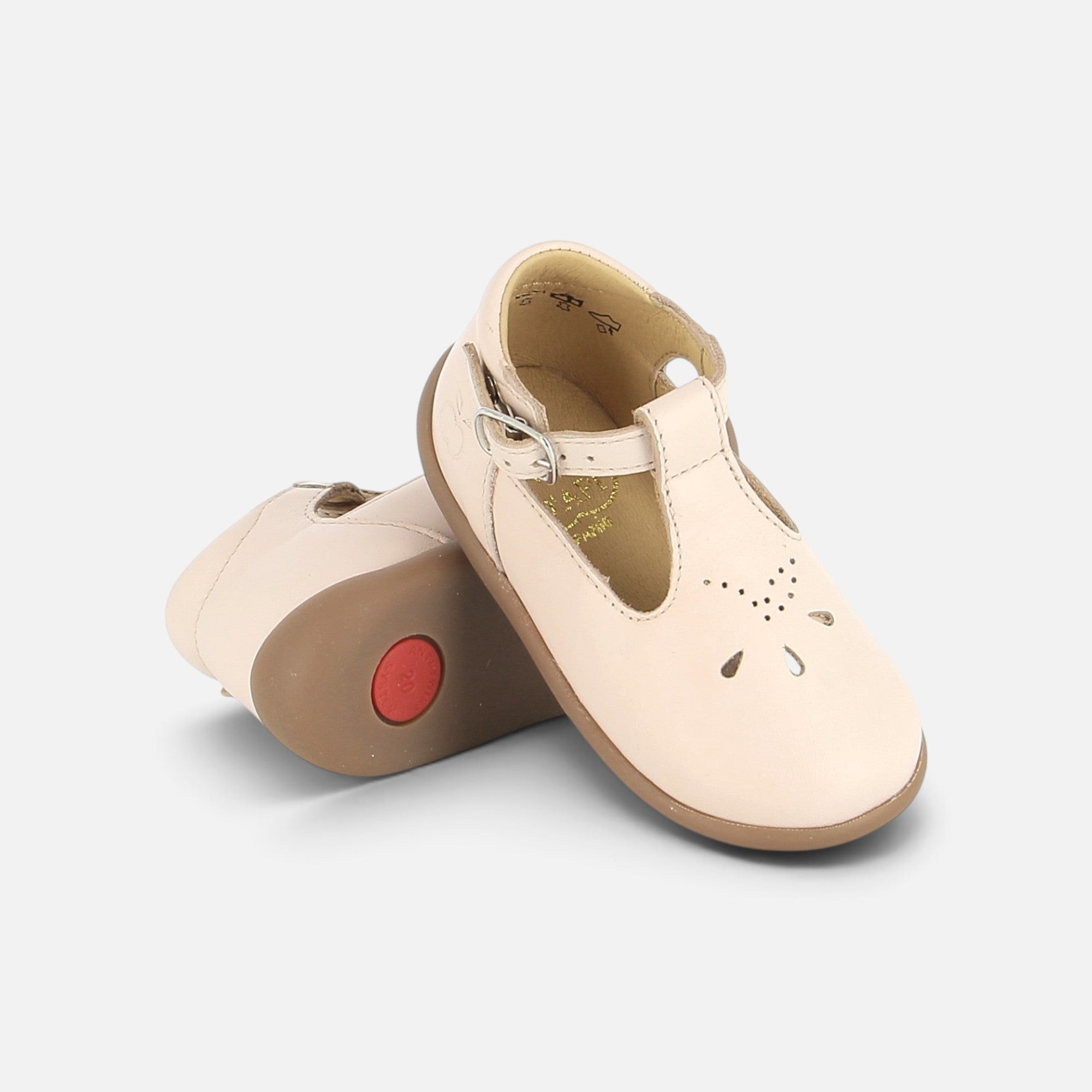 Chaussures Salomé Pom d'Api en cuir rose pâle avec découpes fleuries, boucle réglable et semelle souple Anti-Twist