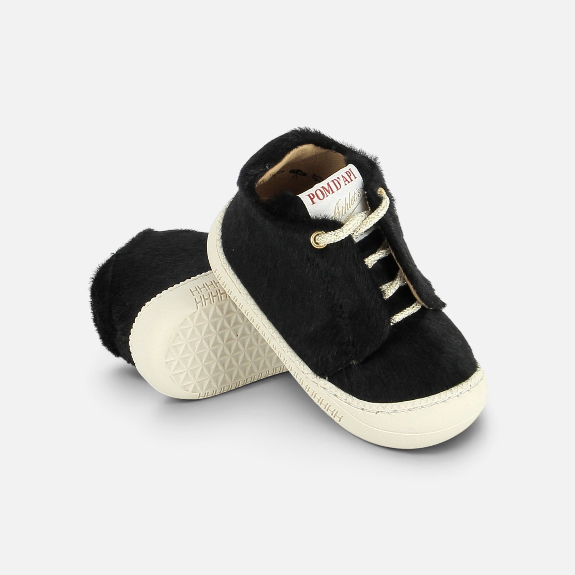 Chaussures barefoot Pom d'Api Yaka Speed noires en cuir façon poney avec semelle souple et lacets dorés