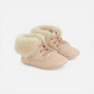 SCHUHE aus TC 15 FIRST FUR – GLATTES LEDER – PUDER